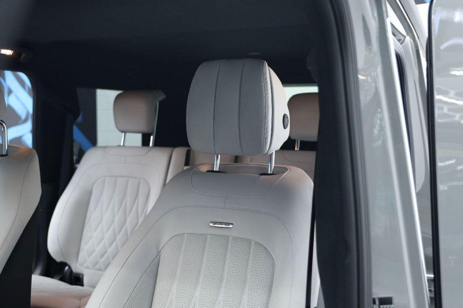 Mercedes-G63---2025-10