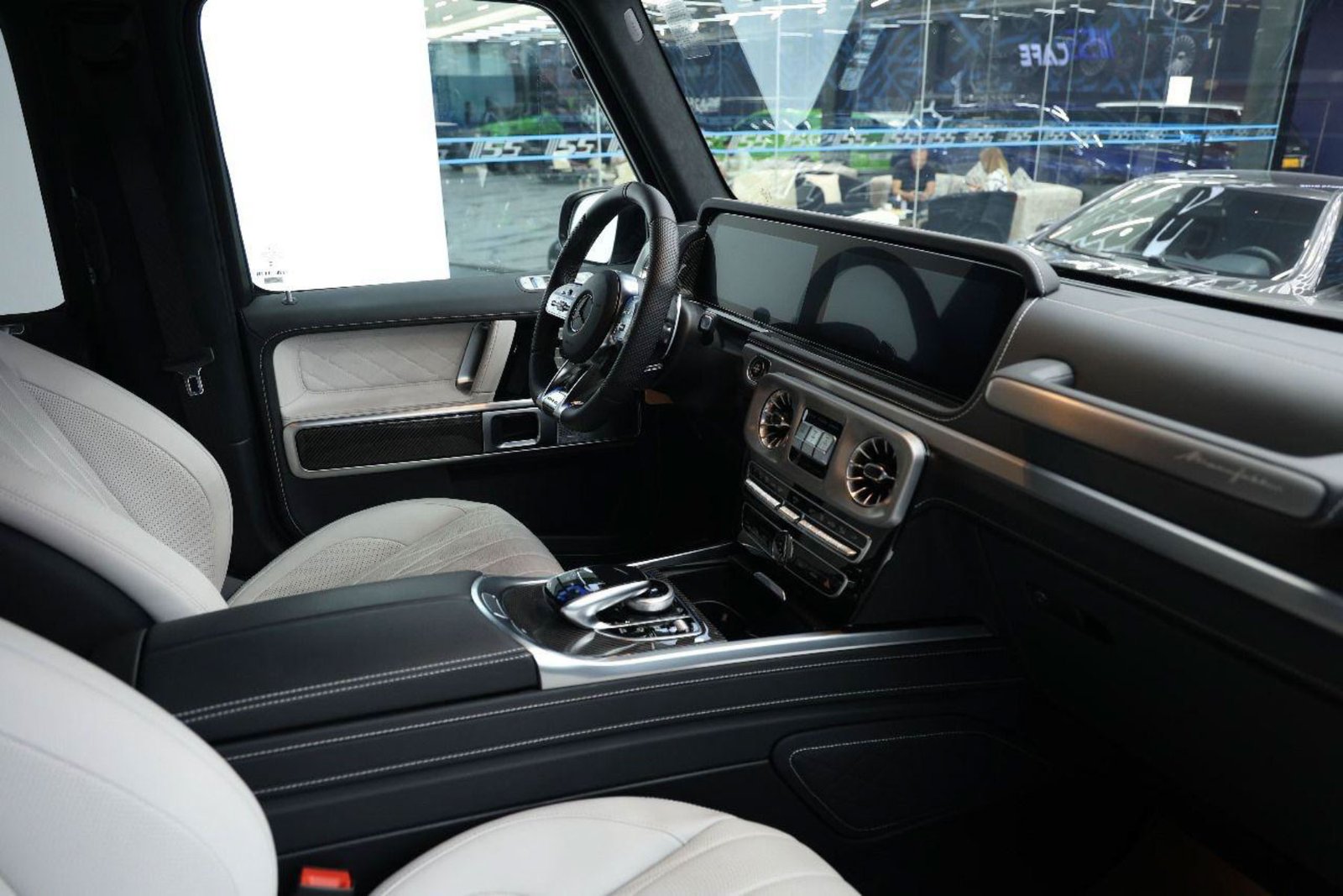 Mercedes-G63---2025-6